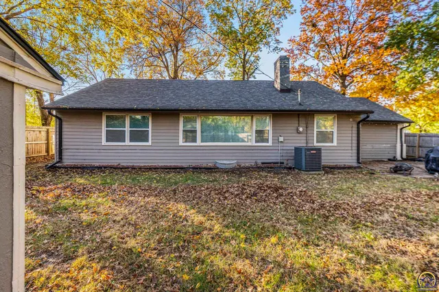 $169,900 | 1730 Southwest 37th Street, Topeka, KS 66611