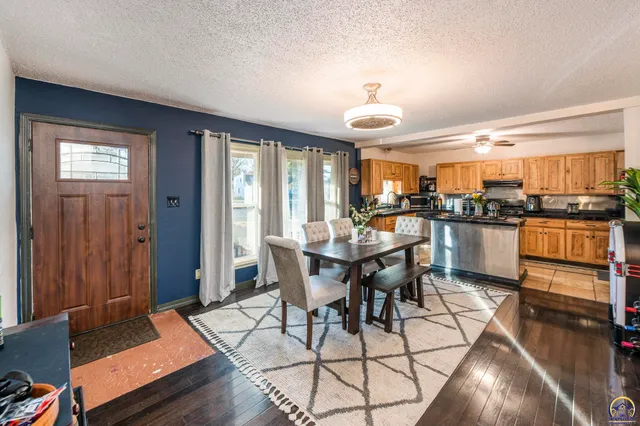 $169,900 | 1730 Southwest 37th Street, Topeka, KS 66611