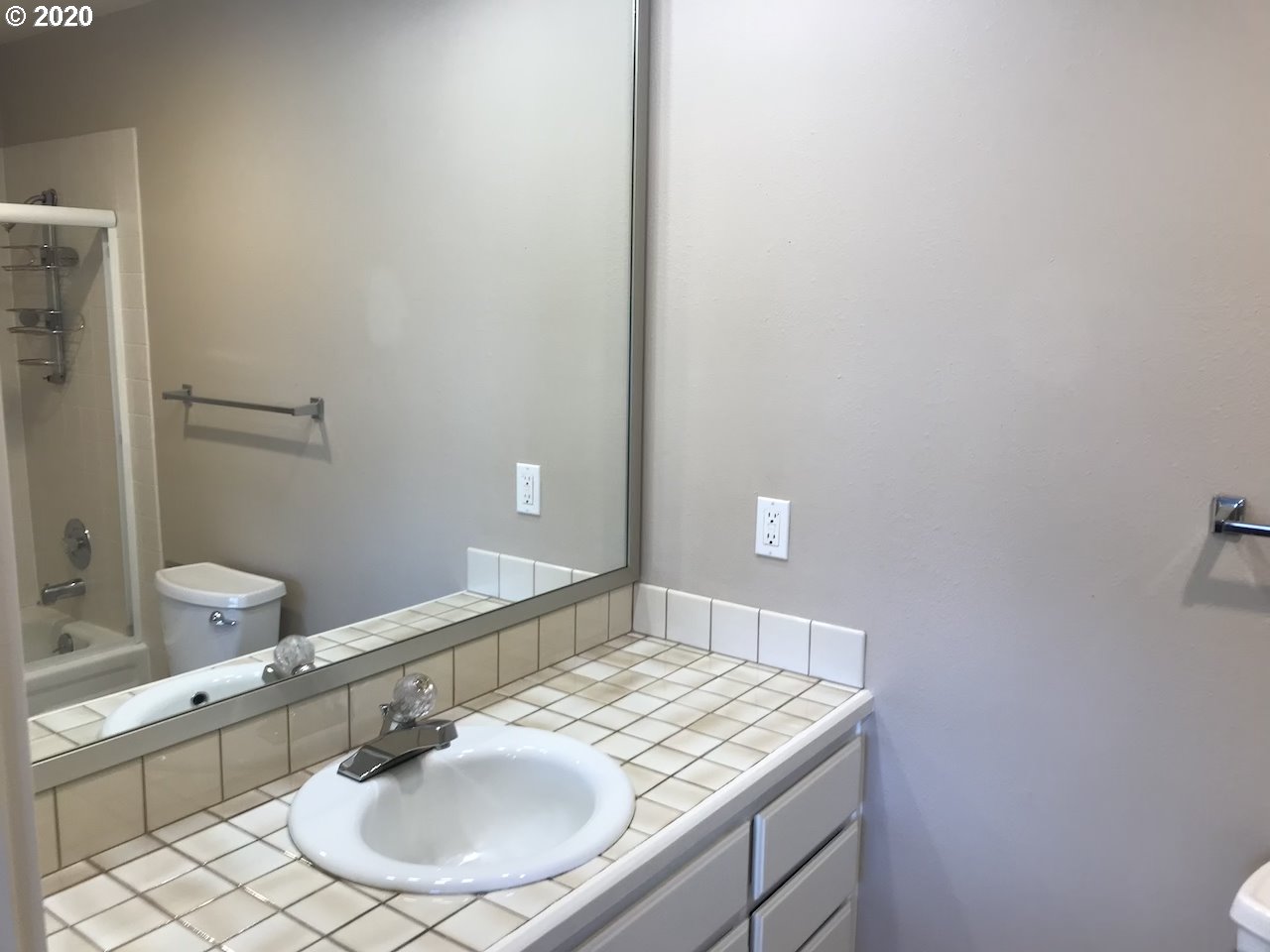 2285 Ridgeway Drive Eugene, OR 97401 - Photo 3 of 31 Gallery Image 3