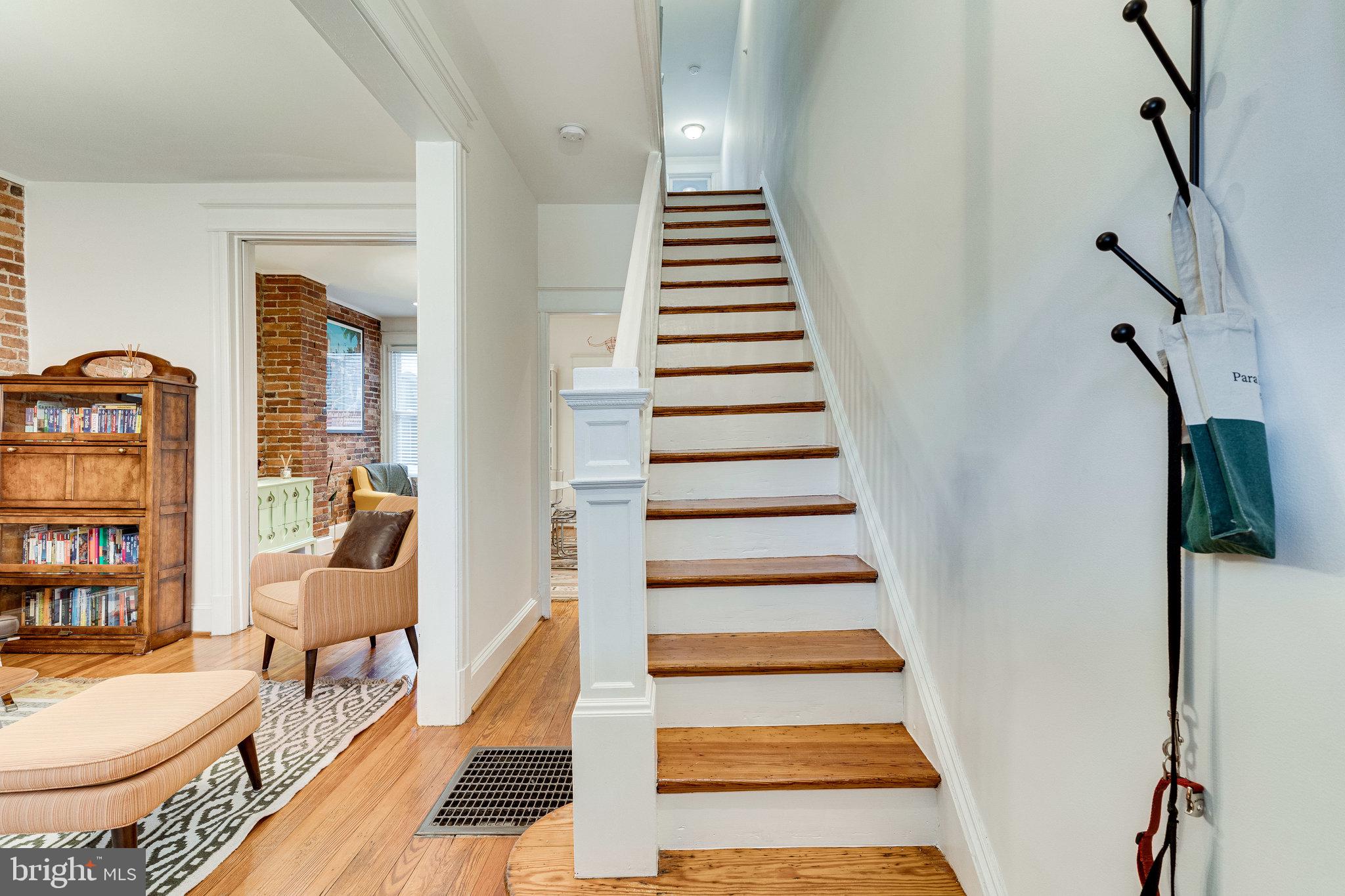 916 6th Street Northeast Washington, DC 20002 - Photo 4 of 60