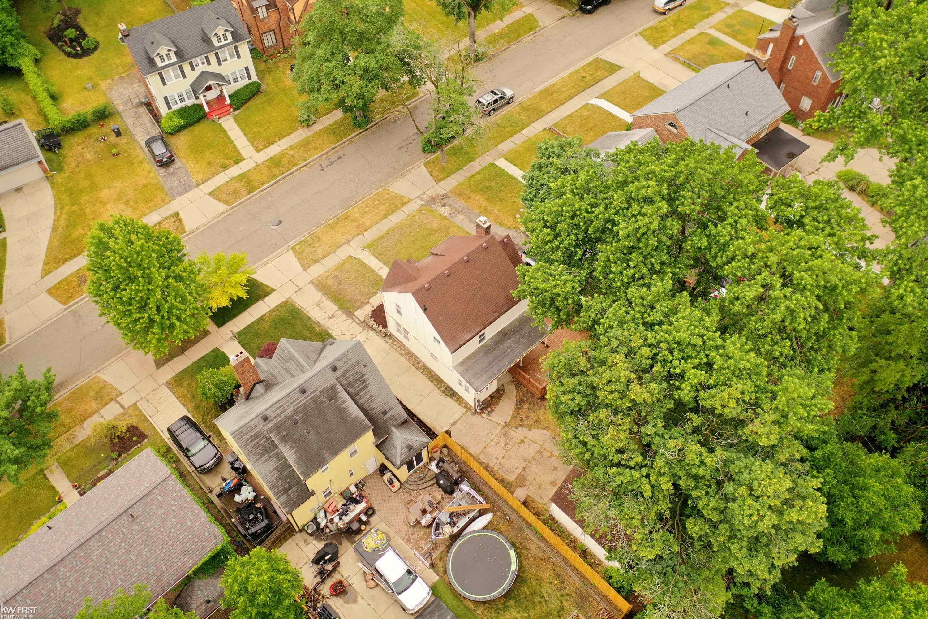48 East Iroquois Road Pontiac, MI 48341 - Photo 43 of 52