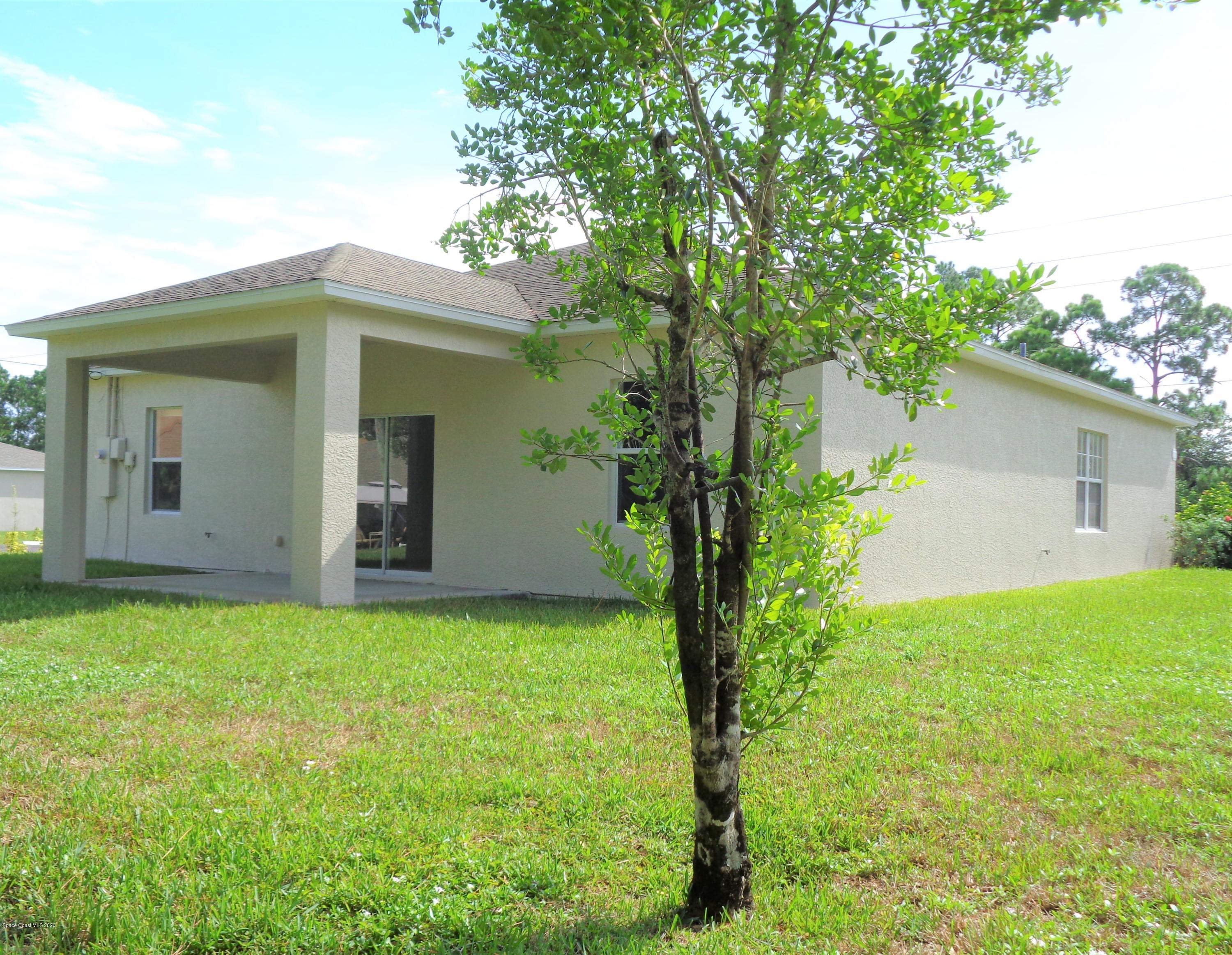 1630 Degroodt Road Southwest Palm Bay, FL 32908 - Photo 2 of 31 DSC01688