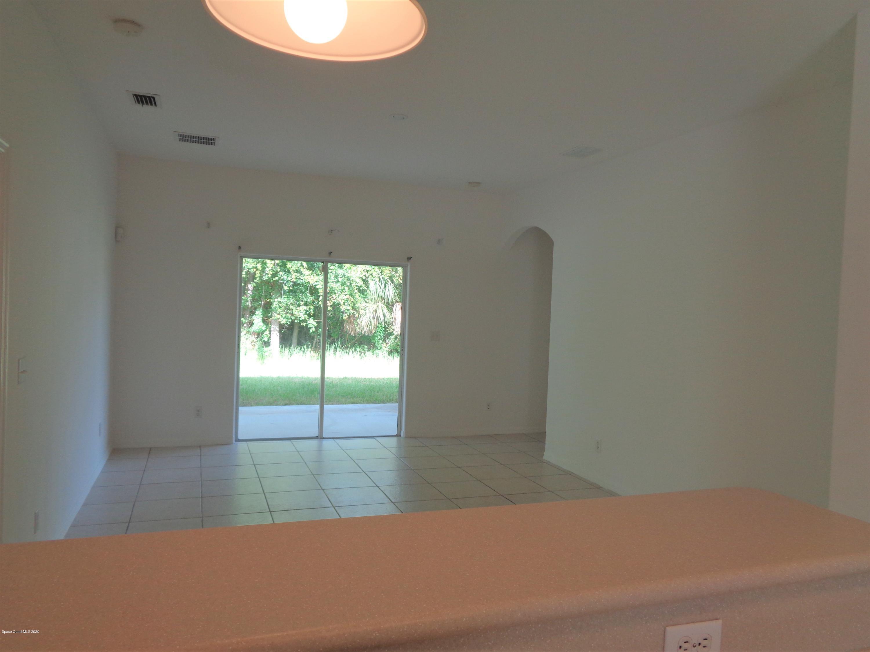 1630 Degroodt Road Southwest Palm Bay, FL 32908 - Photo 11 of 31 Family Room