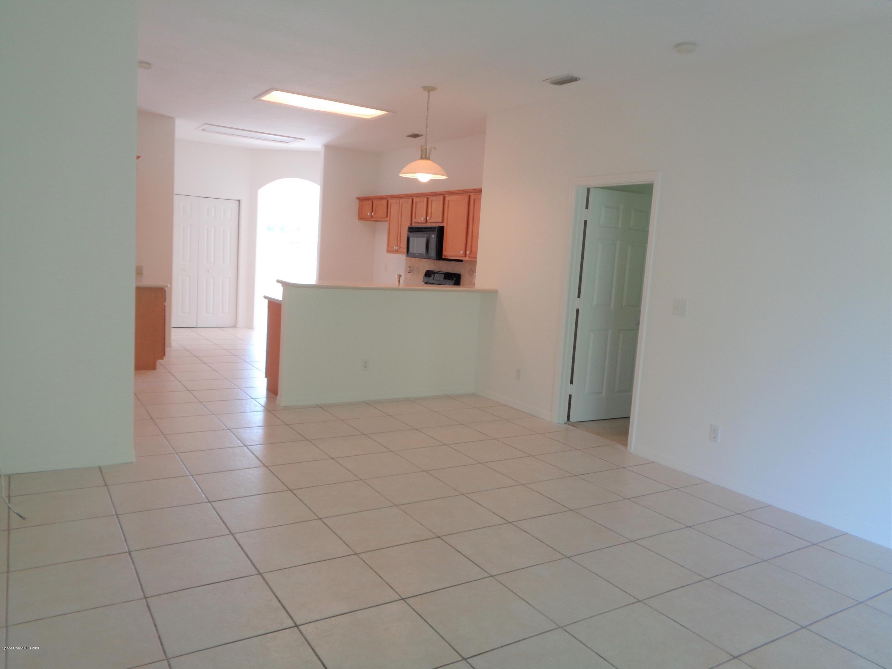 1630 Degroodt Road Southwest Palm Bay, FL 32908 - Photo 14 of 31 Family Room