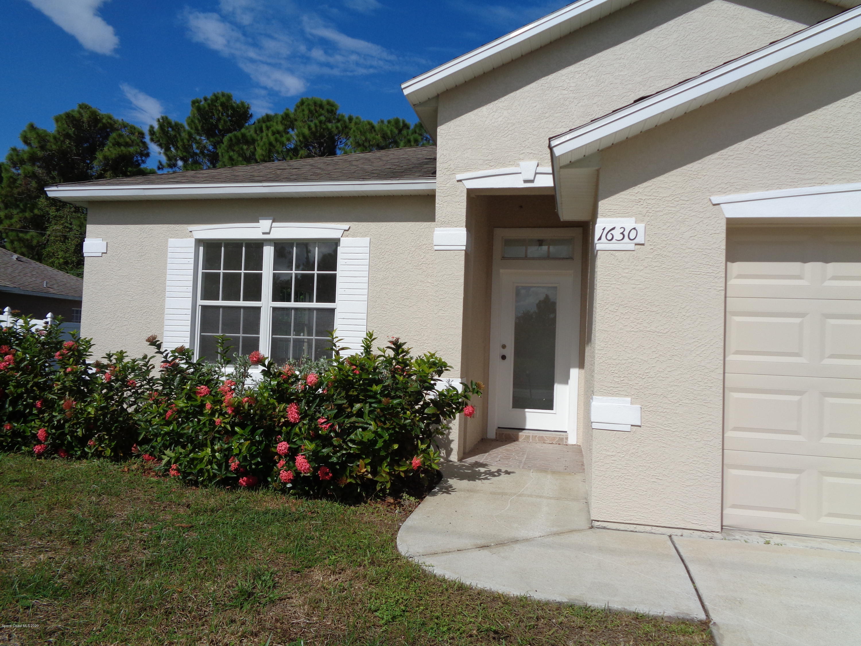 1630 Degroodt Road Southwest Palm Bay, FL 32908 - Photo 6 of 31 DSC01702