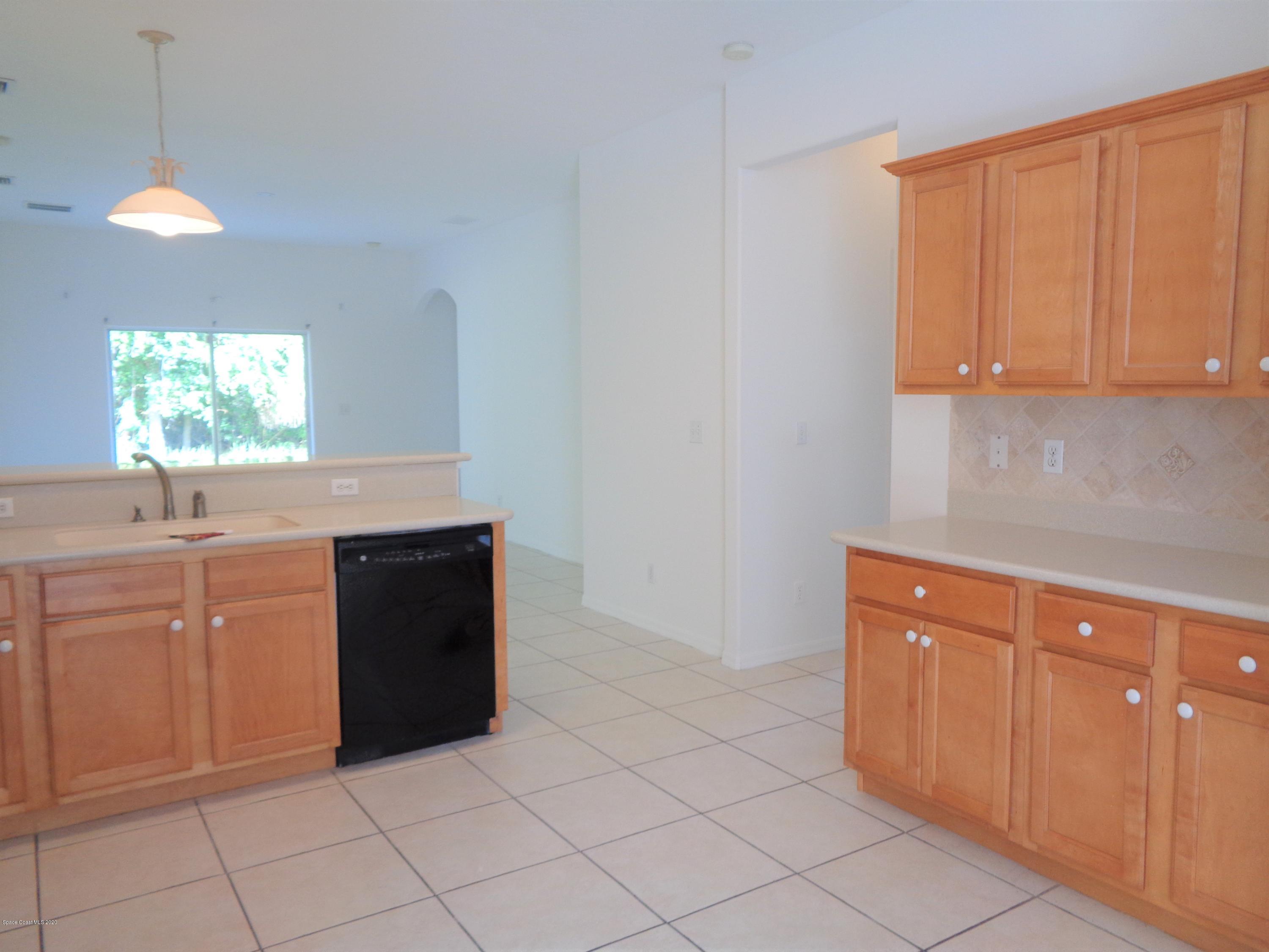 1630 Degroodt Road Southwest Palm Bay, FL 32908 - Photo 10 of 31 Kitchen