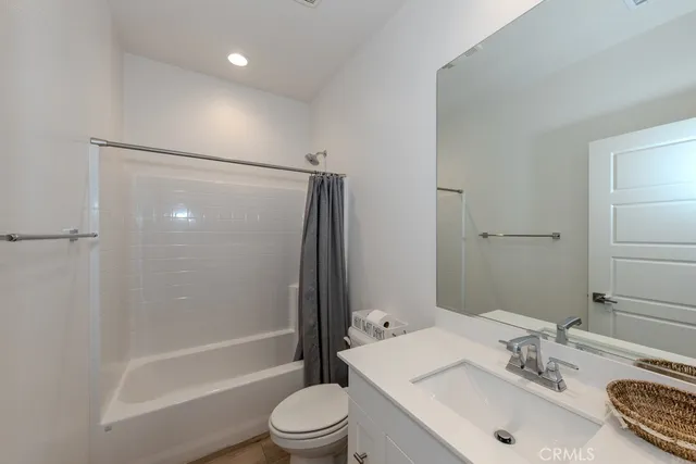 $729,000 | 7082 Mallow Drive, Unit 2, Fontana, CA 92336