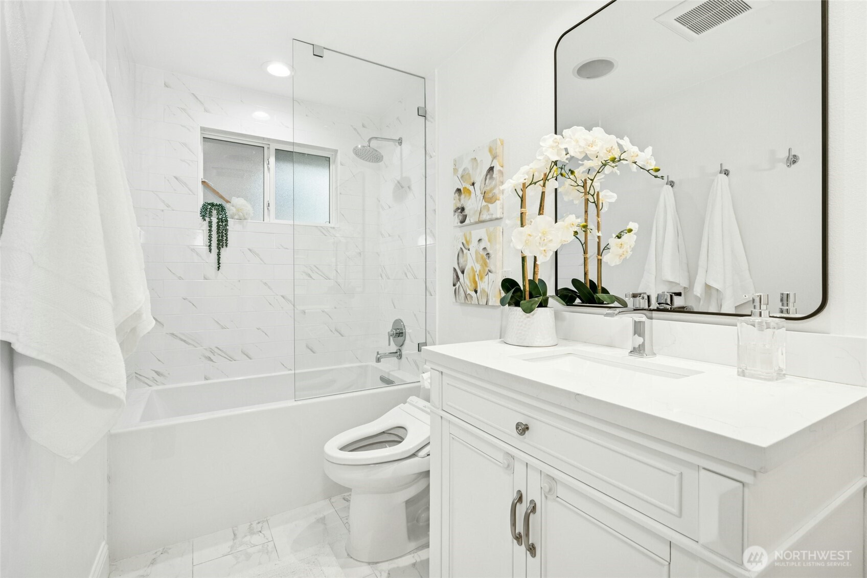 13416 Northeast 70th Street Redmond, WA 98052 - Photo 14 of 25