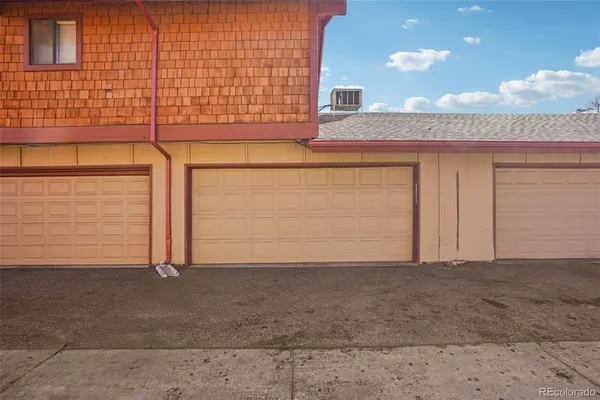 $275,000 | 1305 South Sable Boulevard, Aurora, CO 80012