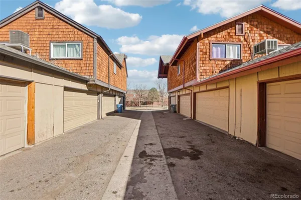 $275,000 | 1305 South Sable Boulevard, Aurora, CO 80012