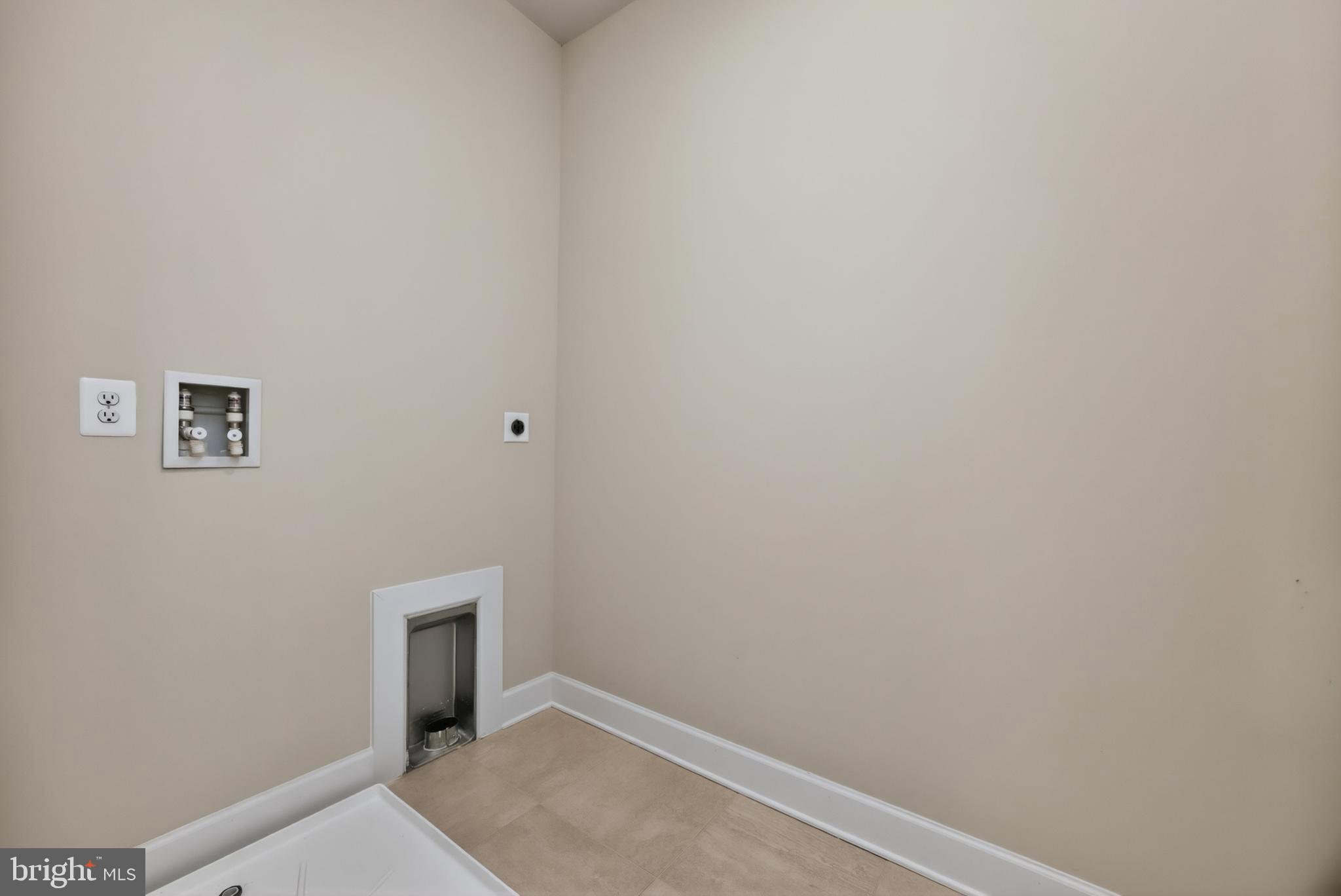 1458 Hydrangea Way Downingtown, PA 19335 - Photo 17 of 40 Laundry Room on the Main Floor