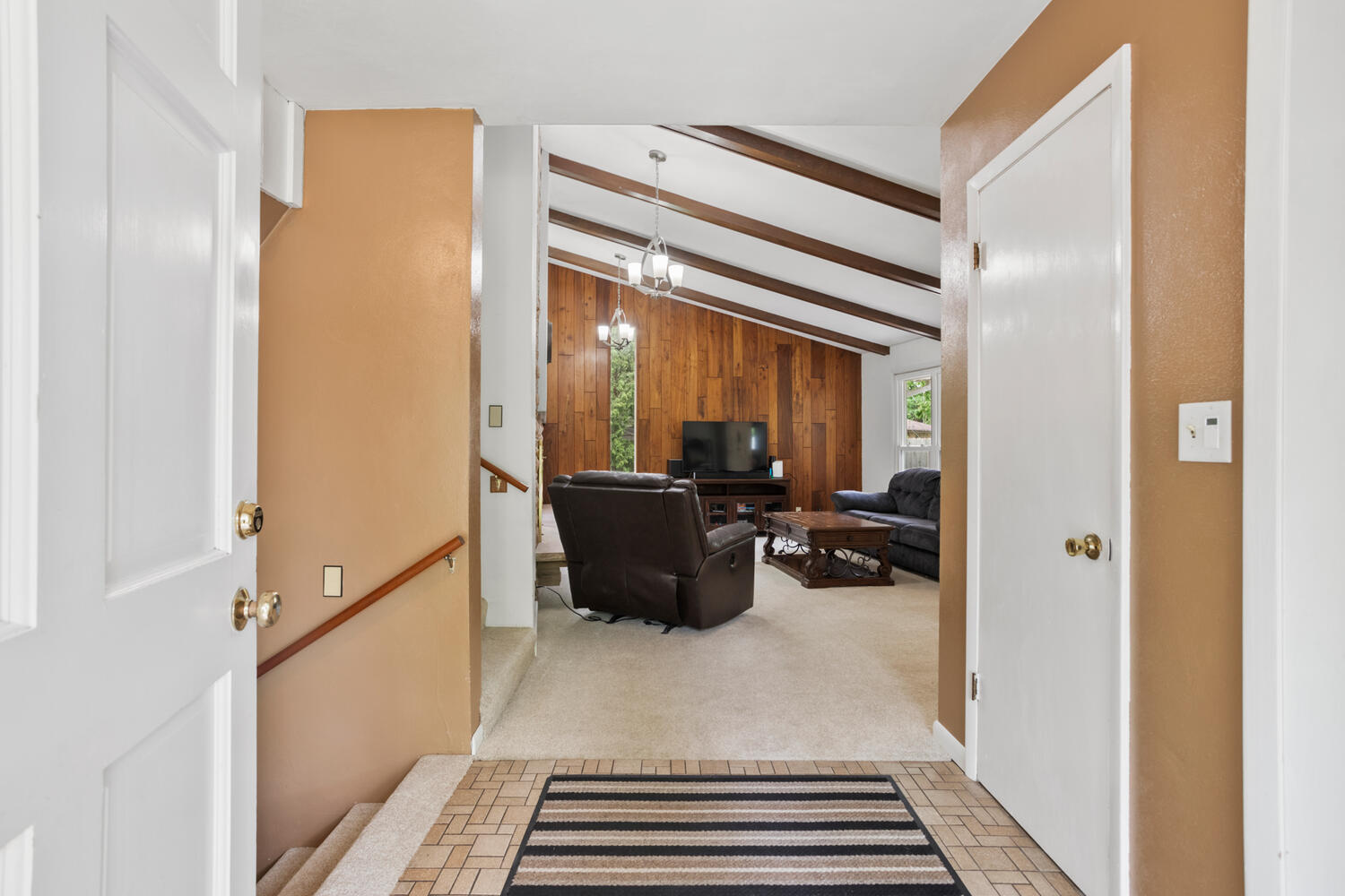 1109 Foothill Drive Champaign, IL 61821 - Photo 9 of 40 Gallery Image 9
