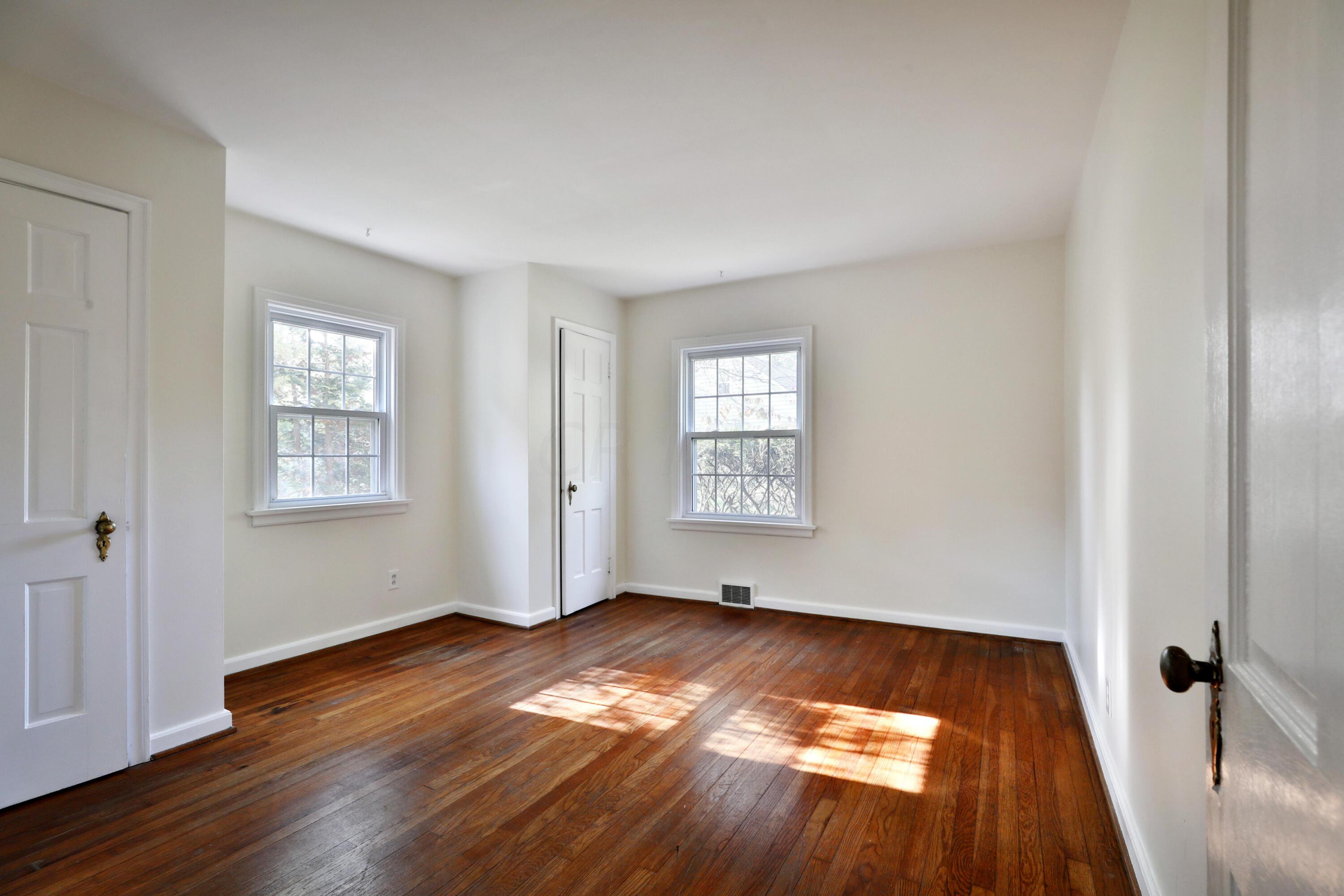 332 Mimring Road Columbus, OH 43202 - Photo 26 of 42 Bedroom 2