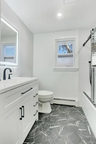 $879,900 | 23 Chase Lane, Levittown, NY 11756