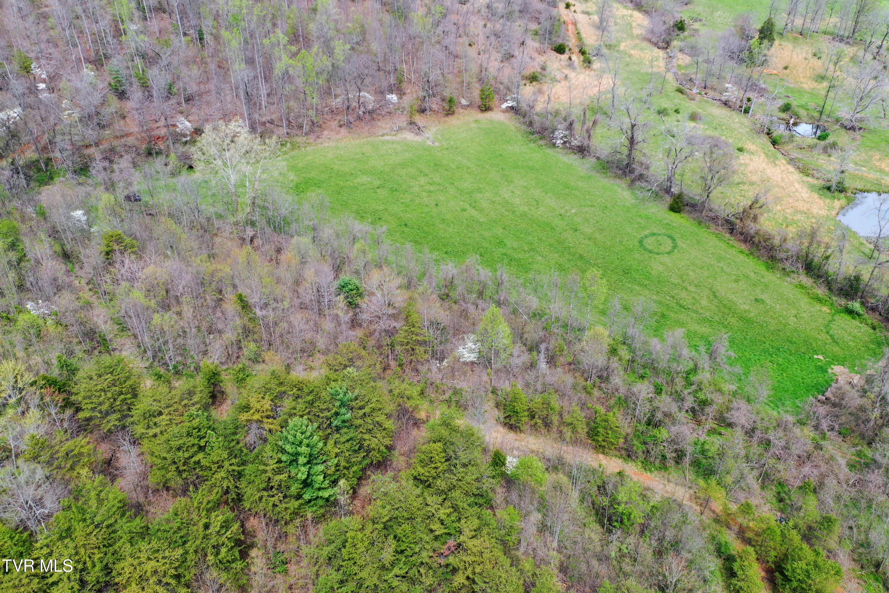 3 Rd Greeneville Tn 37743 Road Greeneville, TN 37743 - Photo 7 of 25 IMG_007