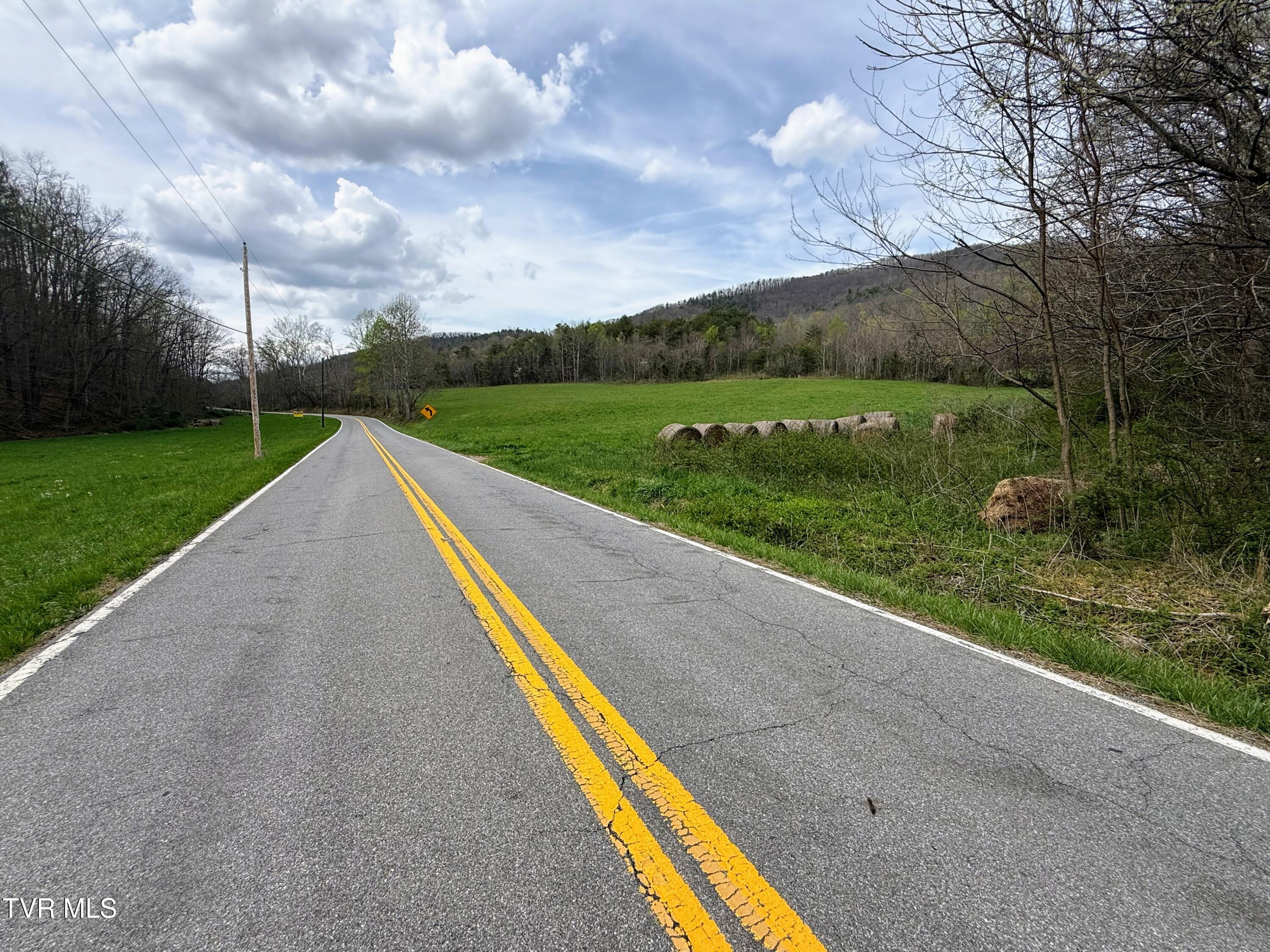 3 Rd Greeneville Tn 37743 Road Greeneville, TN 37743 - Photo 10 of 25 IMG_010