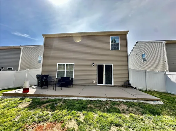 $2,300 | 1339 Mifflin Lane, Dallas, NC 28034