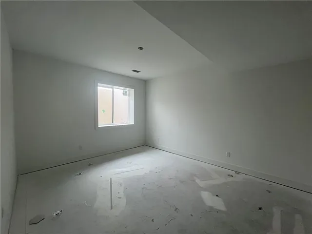 $920,000 | 10856 South Shady Bend Road, Olathe, KS 66061