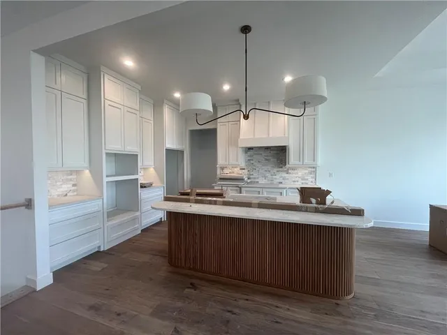 $920,000 | 10856 South Shady Bend Road, Olathe, KS 66061