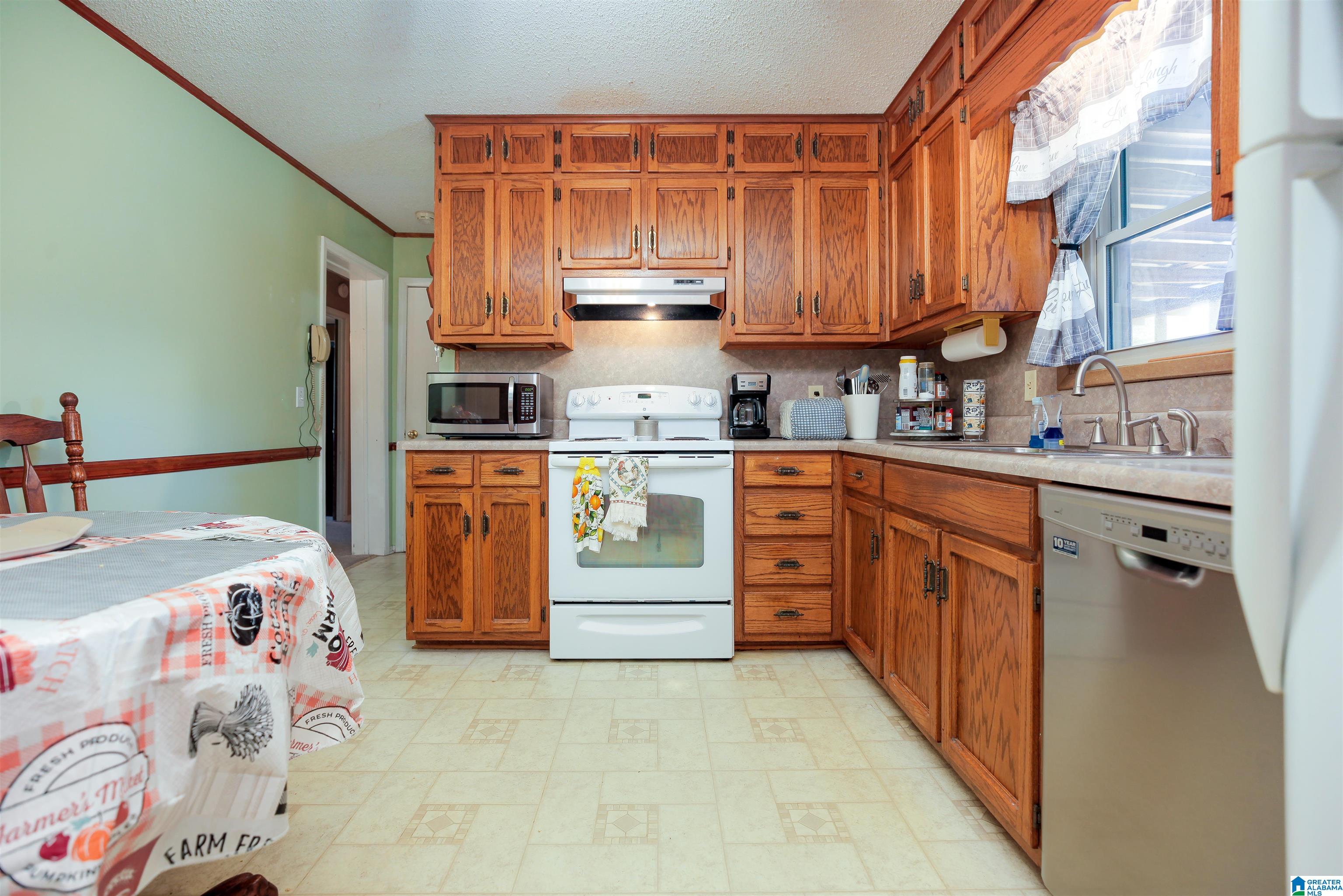 675 Rice Drive Bessemer, AL 35023 - Photo 13 of 29