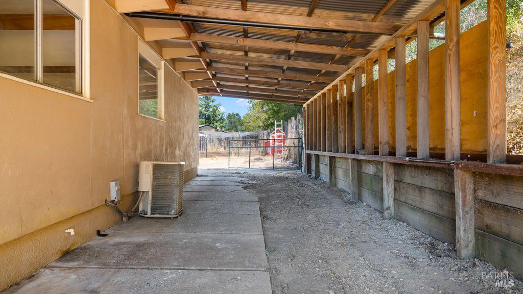 40 El Rancho Drive Cloverdale, CA 95425 - Photo 29 of 44 a view of outdoor space with wooden fence