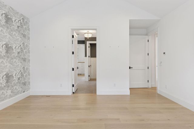 $2,400,000 | 6101 Blake Circle, Edina, MN 55436