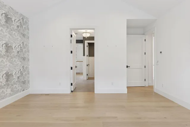 $2,400,000 | 6101 Blake Circle, Edina, MN 55436