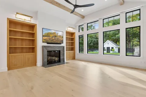 $2,400,000 | 6101 Blake Circle, Edina, MN 55436