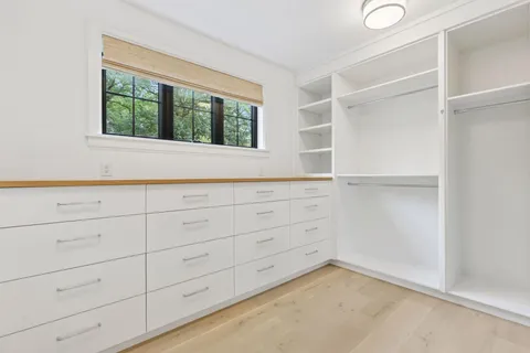 $2,400,000 | 6101 Blake Circle, Edina, MN 55436