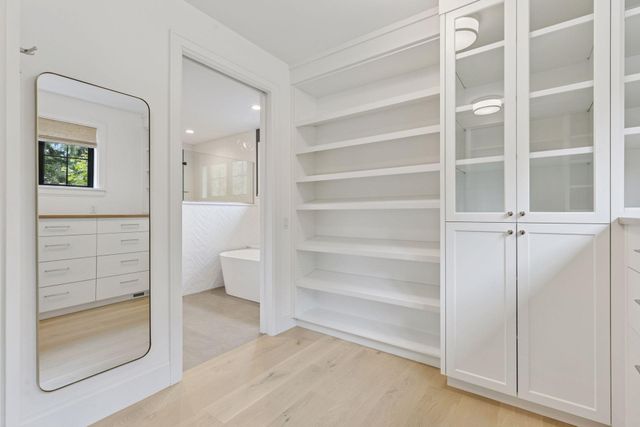 $2,400,000 | 6101 Blake Circle, Edina, MN 55436