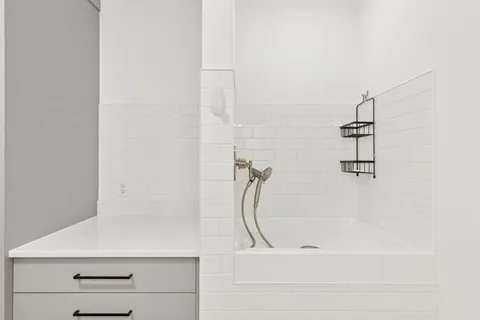 $2,400,000 | 6101 Blake Circle, Edina, MN 55436