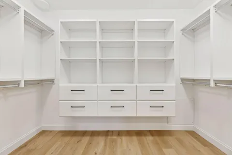 $2,400,000 | 6101 Blake Circle, Edina, MN 55436