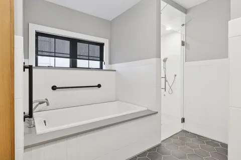 $2,400,000 | 6101 Blake Circle, Edina, MN 55436