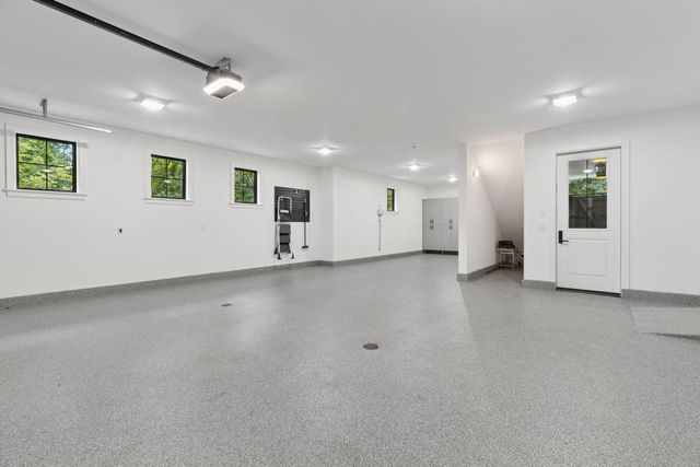 $2,400,000 | 6101 Blake Circle, Edina, MN 55436