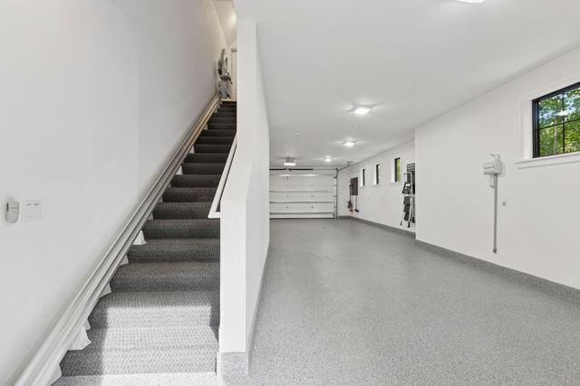 $2,400,000 | 6101 Blake Circle, Edina, MN 55436