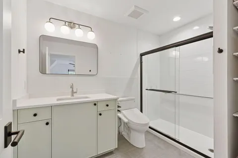 $2,400,000 | 6101 Blake Circle, Edina, MN 55436