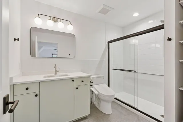 $2,400,000 | 6101 Blake Circle, Edina, MN 55436