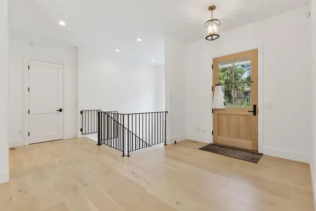 $2,400,000 | 6101 Blake Circle, Edina, MN 55436