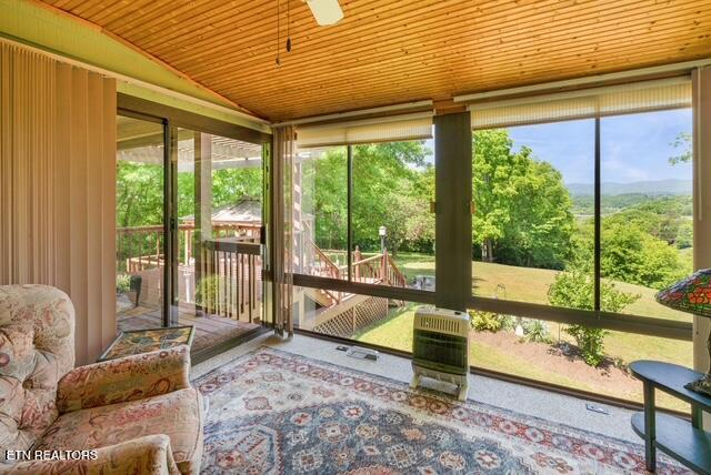 270 Lone Ridge Lane Clinton, TN 37716 - Photo 8 of 58 Sun room