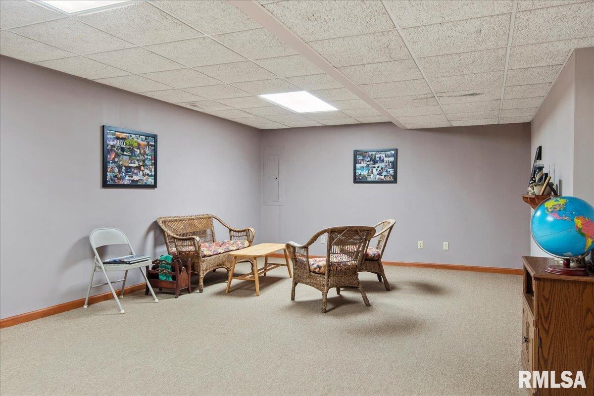 3955 Guilford Drive Springfield, IL 62711 - Photo 33 of 39 Gallery Image 33