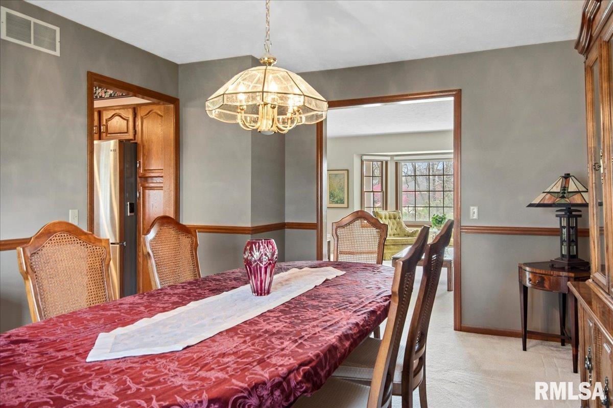3955 Guilford Drive Springfield, IL 62711 - Photo 10 of 39 Gallery Image 10