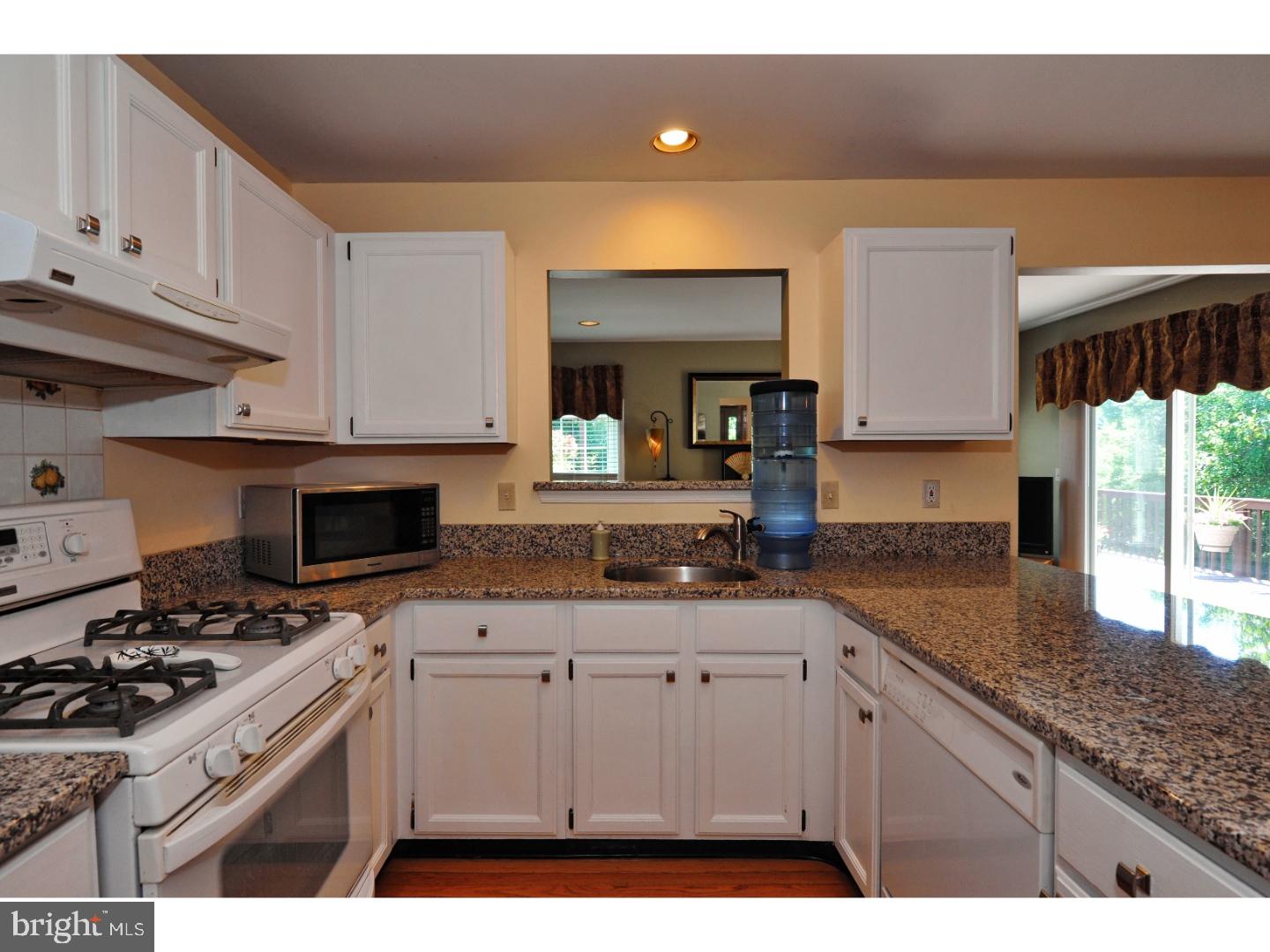 419 Tudor Road Collegeville, PA 19426 - Photo 8 of 25 Gallery Image 8