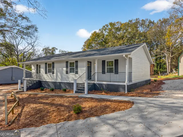 $1,500 | 483 Vine Street, Unit B, Madison, GA 30650