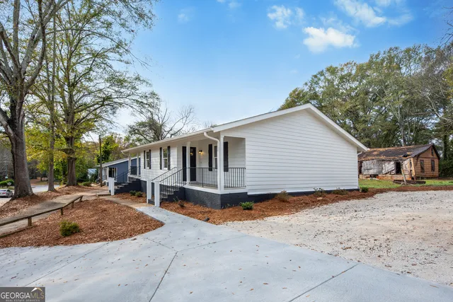 $1,500 | 483 Vine Street, Unit B, Madison, GA 30650