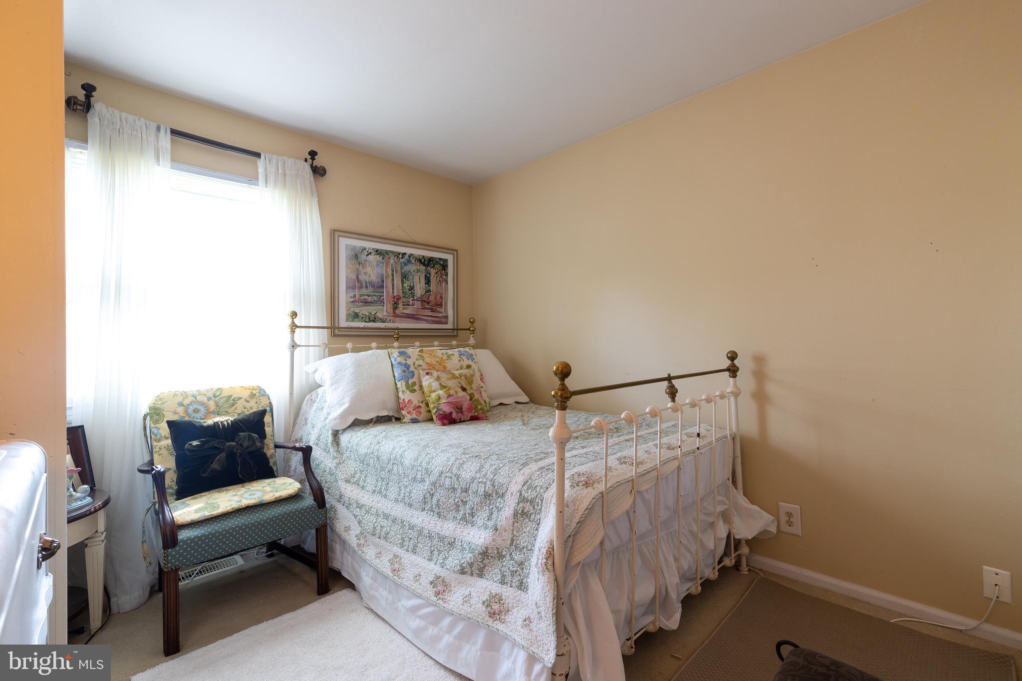 218 West Beech Road Sterling, VA 20164 - Photo 13 of 22 Gallery Image 13