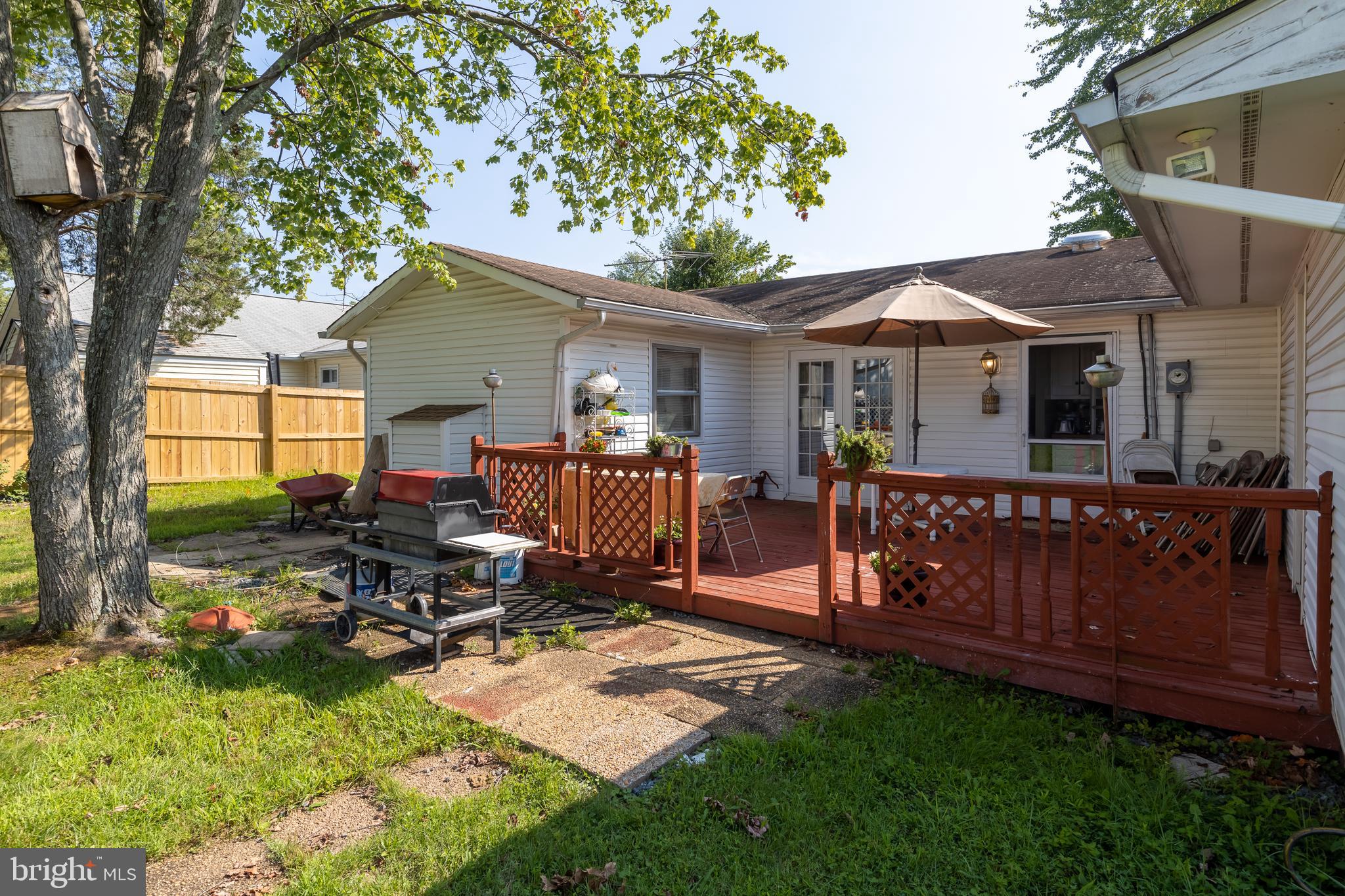 218 West Beech Road Sterling, VA 20164 - Photo 17 of 22 Gallery Image 17