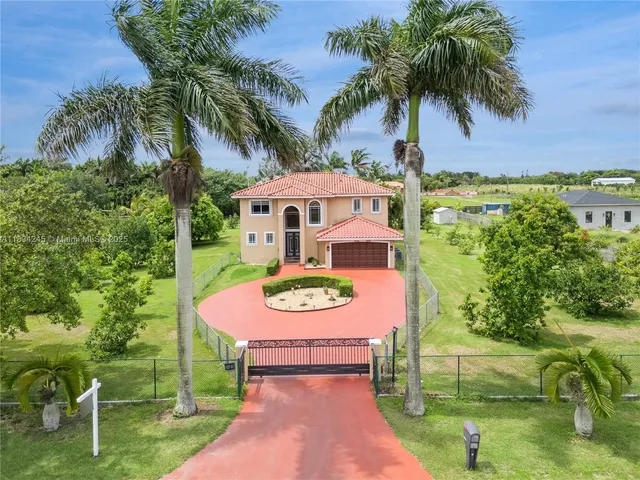 $1,520,000 | 19520 Southwest 206th Street, Miami, FL 33187