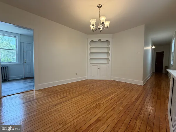 $2,000 | 522 Main Street, Unit B, Riverton, NJ 08077