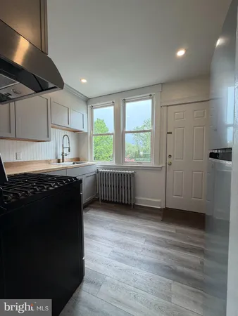$2,000 | 522 Main Street, Unit B, Riverton, NJ 08077