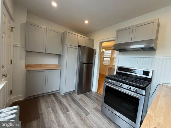 $2,000 | 522 Main Street, Unit B, Riverton, NJ 08077